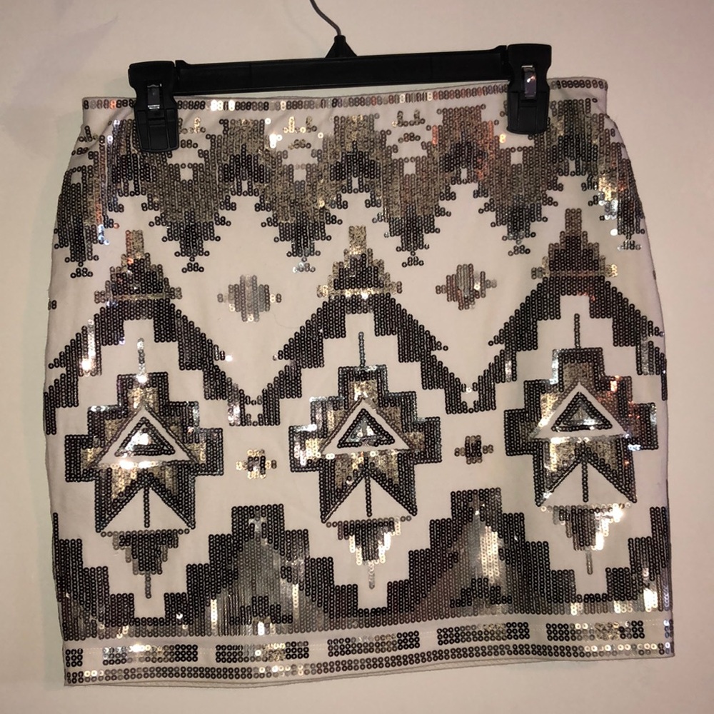 Express sequin skirt